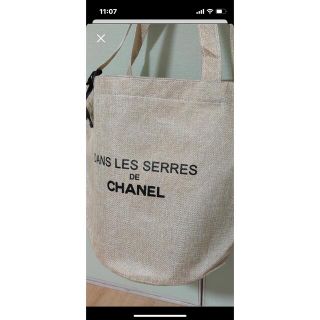 シャネル(CHANEL)のシャネル ノベルティ トートバッグ チャームつき リネン 麻(トートバッグ)