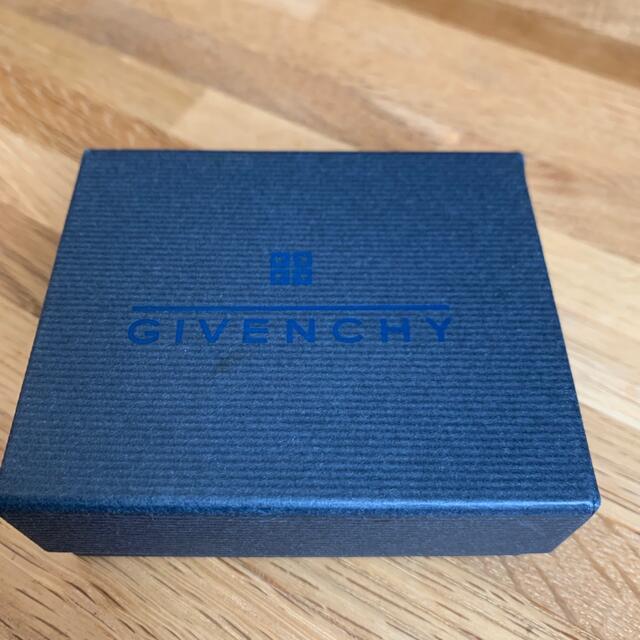 GIVENCHY(ジバンシィ)のジバンシー　箱付き　極美品 メンズのファッション小物(ネクタイピン)の商品写真