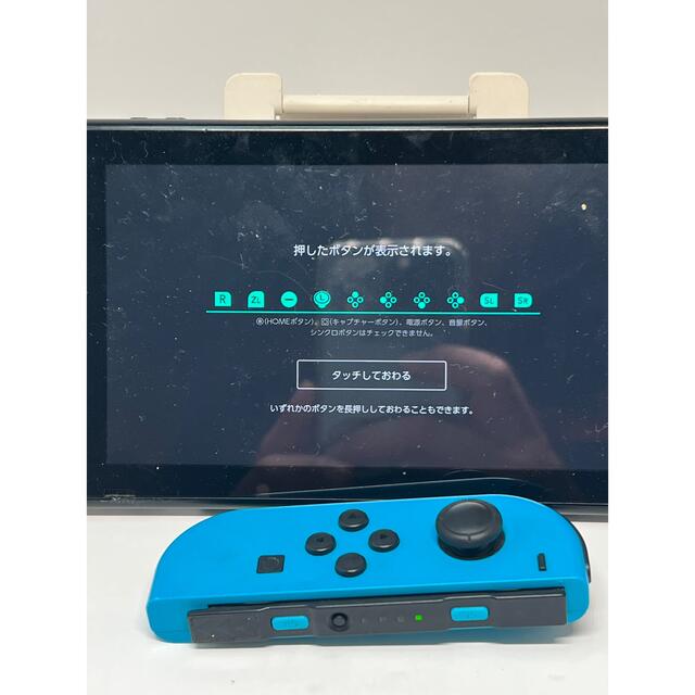 Nintendo Switch(ニンテンドースイッチ)のSwitch　ネオンブルー　ネオンレッド 左右セット ジョイコン エンタメ/ホビーのゲームソフト/ゲーム機本体(家庭用ゲーム機本体)の商品写真