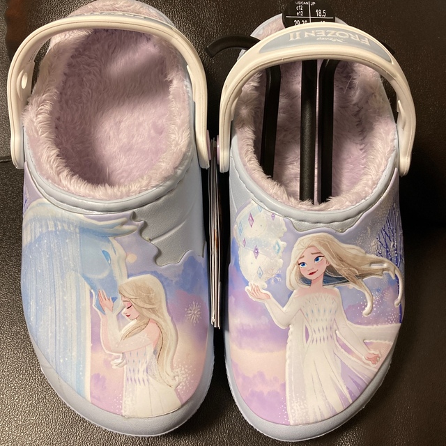 crocs(クロックス)のクロックス ボア アナと雪の女王 キッズ/ベビー/マタニティのキッズ靴/シューズ(15cm~)(サンダル)の商品写真