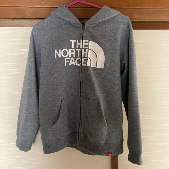 THE NORTH FACE(ザノースフェイス)のパーカー キッズ/ベビー/マタニティのキッズ服男の子用(90cm~)(ジャケット/上着)の商品写真