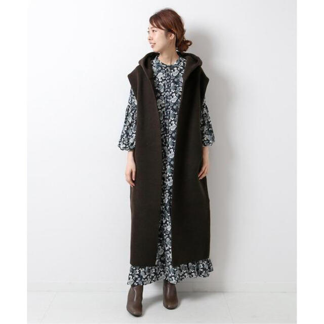 ADAWAS(アダワス)のADAWAS AIRY INRAY HOODIE LONG GILET レディースのトップス(ベスト/ジレ)の商品写真