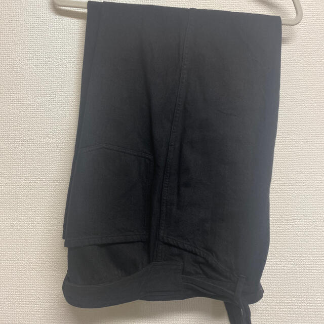 COMOLI(コモリ)のCOMOLI 22AW ベルテッドデニム  ブラック　 メンズのパンツ(デニム/ジーンズ)の商品写真