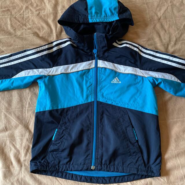 adidas(アディダス)のウインドブレーカー　男の子　140cm程度　adidas アディダス キッズ/ベビー/マタニティのキッズ服男の子用(90cm~)(ジャケット/上着)の商品写真