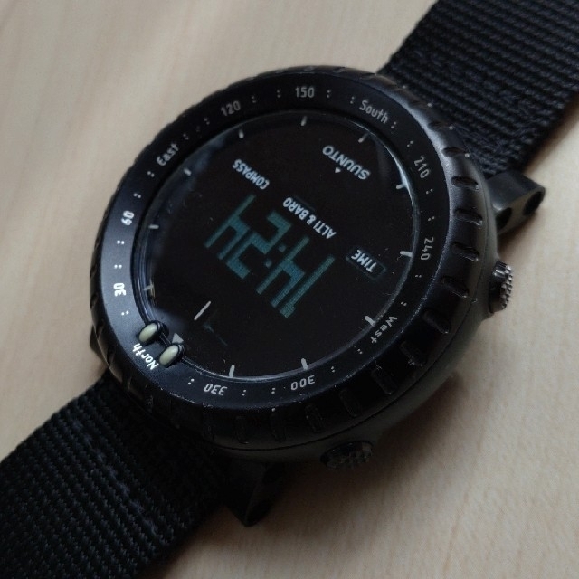 SUUNTO(スント)のスント　コア メンズの時計(腕時計(デジタル))の商品写真