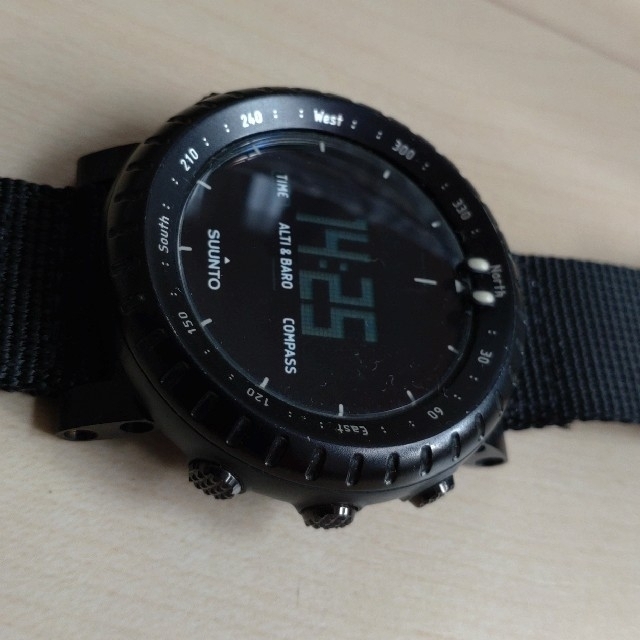 SUUNTO(スント)のスント　コア メンズの時計(腕時計(デジタル))の商品写真