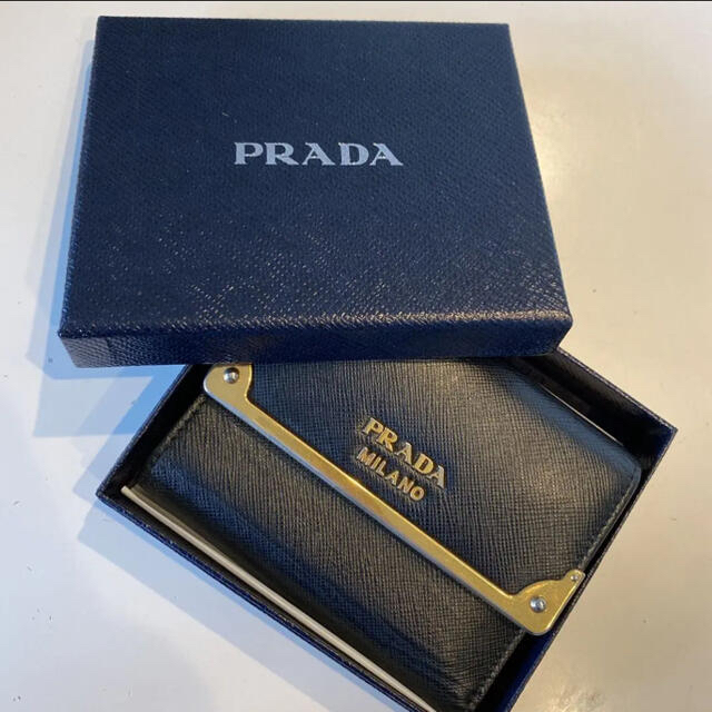 美品　PRADA 三つ折り財布