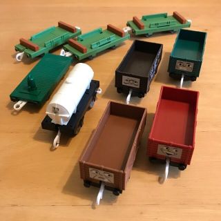 トーマスの仲間たち(電車のおもちゃ/車)