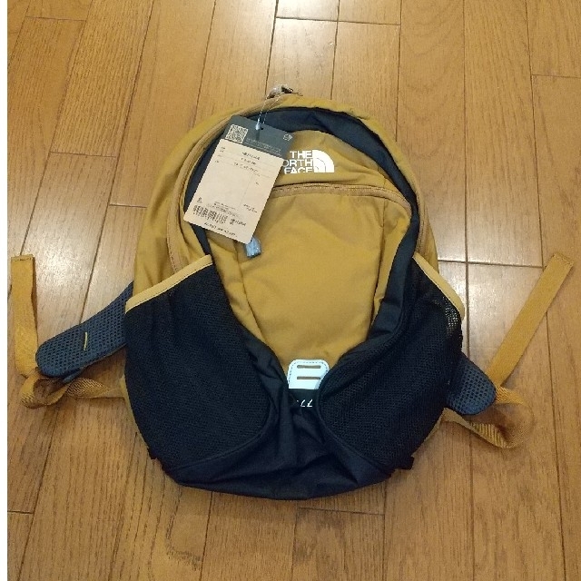 THE NORTH FACE(ザノースフェイス)の【新品／未使用】リュック ノースフェイス ゴールデンブラウン キッズ/ベビー/マタニティのこども用バッグ(リュックサック)の商品写真