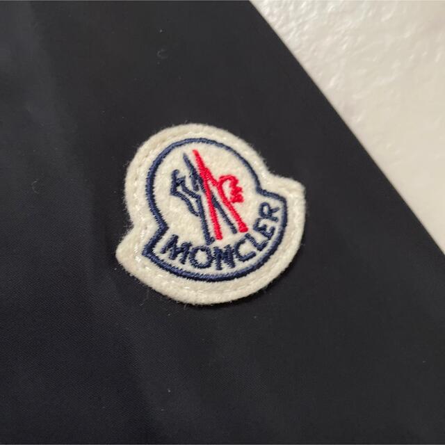 MONCLER(モンクレール)の超美品2021年　モンクレール　MONCLER OUTREMERブラック　00 レディースのジャケット/アウター(ブルゾン)の商品写真