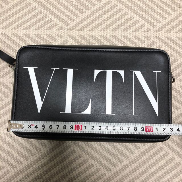 VALENTINO/ヴァレンティノ  VLTNショルダーバッグ