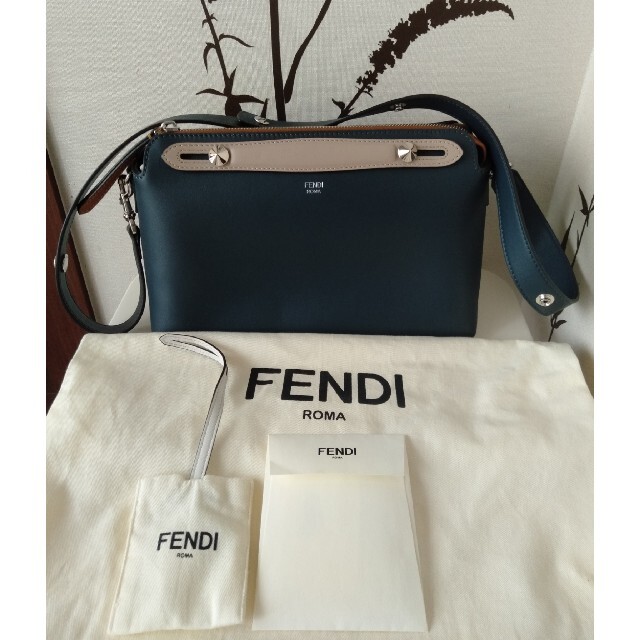 FENDI(フェンディ)のFENDIバイザウェイショルダーバッグ レディースのバッグ(ショルダーバッグ)の商品写真