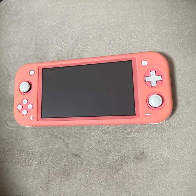 Nintendo Switch LITEコーラル