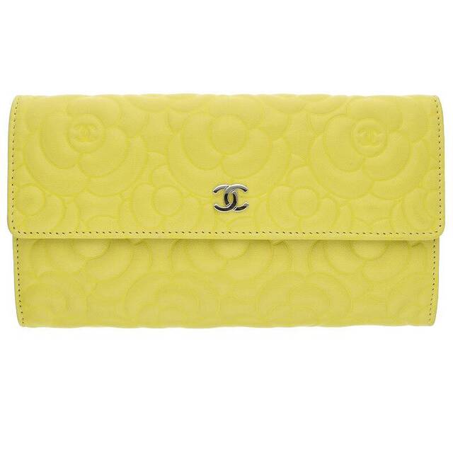 宅配便配送 CHANEL - シャネル カメリアラムスキン2つ折り長財布