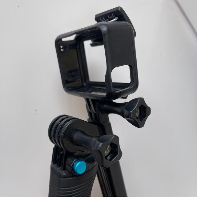 GoPro(ゴープロ)のGoPro HERO7 Silver CHDHC-601-FW スマホ/家電/カメラのカメラ(コンパクトデジタルカメラ)の商品写真