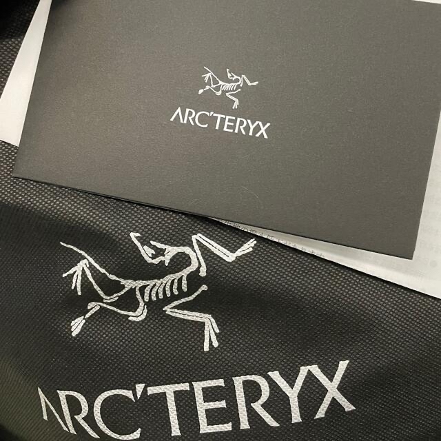 ARC'TERYX(アークテリクス)のArc'teryx Beta LT Sサイズ 新品未使用　アークテリクス メンズのジャケット/アウター(マウンテンパーカー)の商品写真