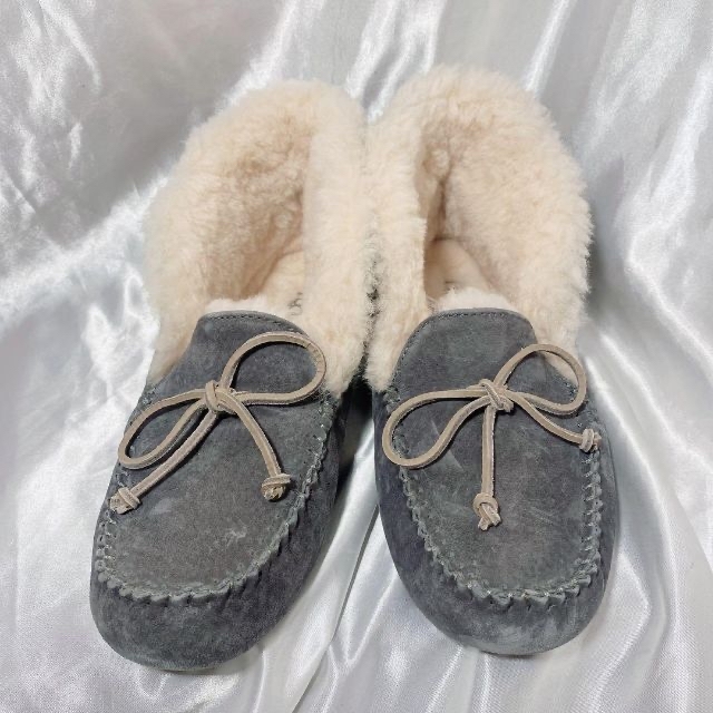 UGG  ALENA  アレーナ　最終値下げ　ムートン　モカシン