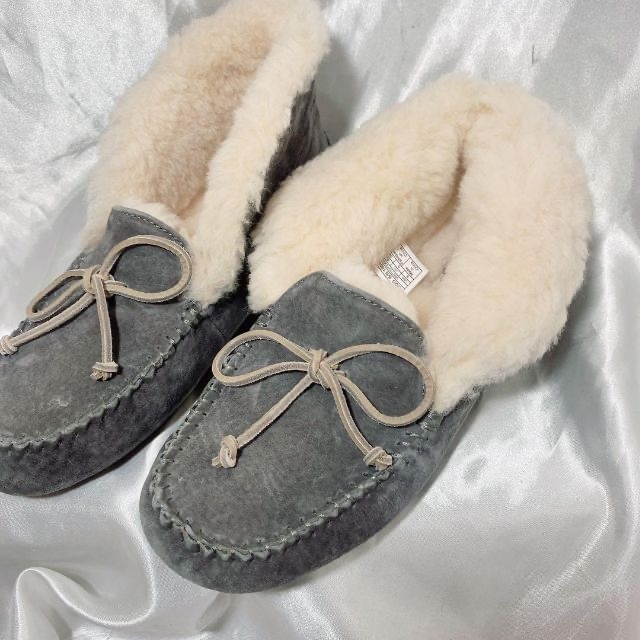 UGG ALENA アグ アレーナ モカシン スリッポン ムートンブーツ25cm 超 ...