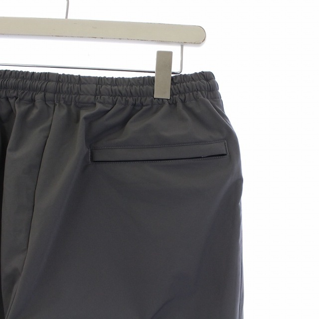 Back Channel(バックチャンネル)のBACK CHANNEL DRY TRACK PANTS GREY メンズのパンツ(スラックス)の商品写真