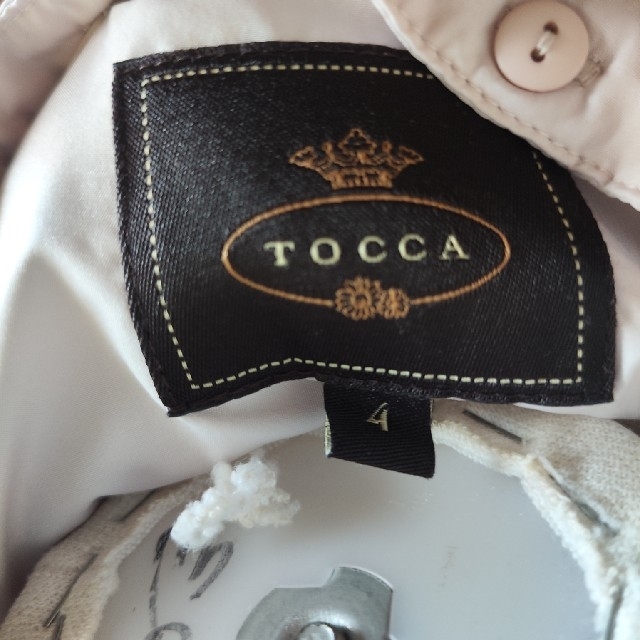 コート　TOCCA