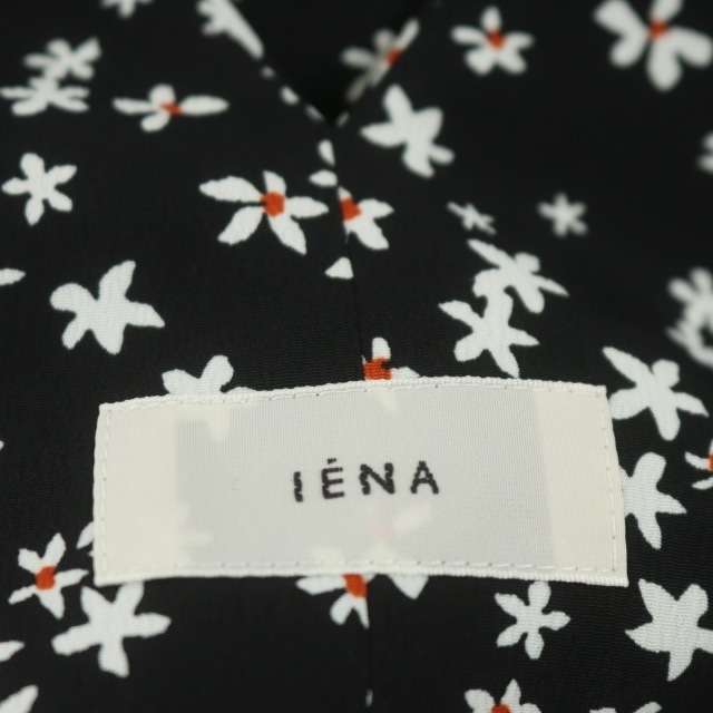 IENA(イエナ)のイエナ 20SS フラワープリントキャミワンピース ロング 38 黒 白 赤 レディースのワンピース(ロングワンピース/マキシワンピース)の商品写真