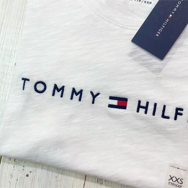 TOMMY HILFIGER(トミーヒルフィガー)の【SALE】US限定モデル！シンプルロゴ刺繍/半袖Tシャツ【XXS】トミー レディースのトップス(Tシャツ(半袖/袖なし))の商品写真