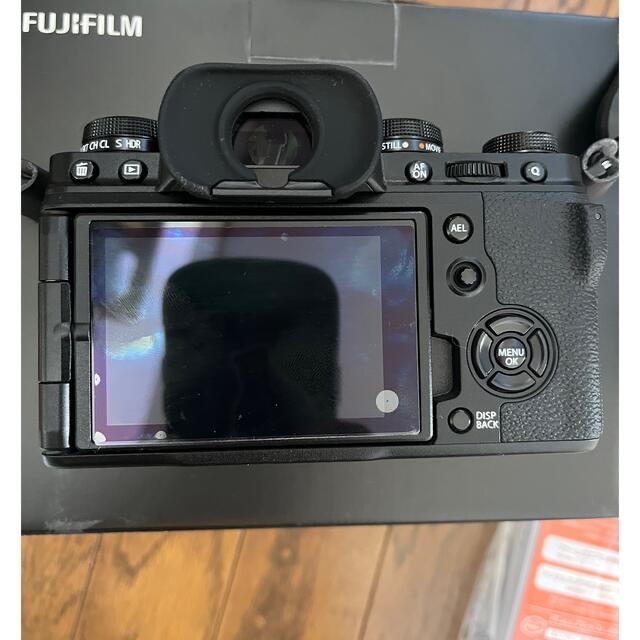 □本日限りで出品終了□新品 富士フィルムFUJIFILM X-T4ボディ