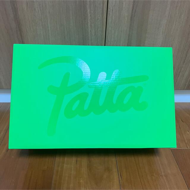 New Balance(ニューバランス)のNEW BALANCE X Patta M990 V3 ニューバランス  パタ メンズの靴/シューズ(スニーカー)の商品写真