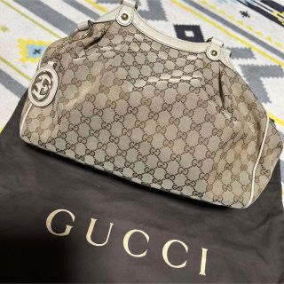 グッチ(Gucci)の大容量  バッグ(トートバッグ)