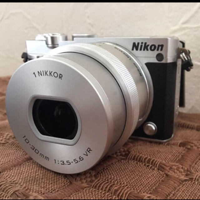 Nikon - nikon1j5 4K動画撮影可能 wi-fiの通販 by ゆうSHOP｜ニコンならラクマ