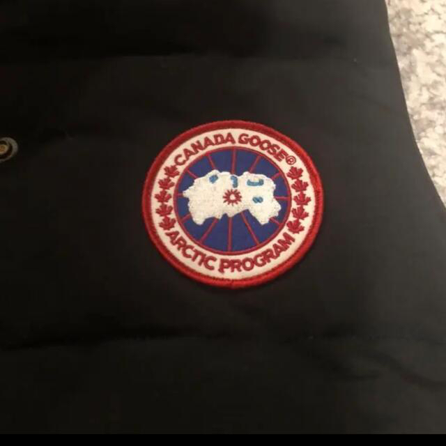 CANADA GOOSE(カナダグース)のカナダグース　ダウンベスト レディースのジャケット/アウター(ダウンベスト)の商品写真