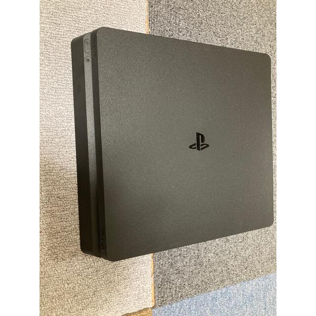 PlayStation4(プレイステーション4)のPlayStation 4 ジェット・ブラック 500GBCUH-2000AB エンタメ/ホビーのゲームソフト/ゲーム機本体(家庭用ゲーム機本体)の商品写真