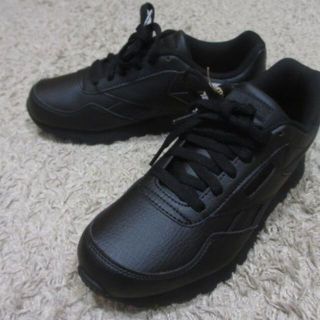 リーボック(Reebok)のリーボック　スニーカー　ロイヤルリワインド　23.5センチ　レディース シューズ(スニーカー)