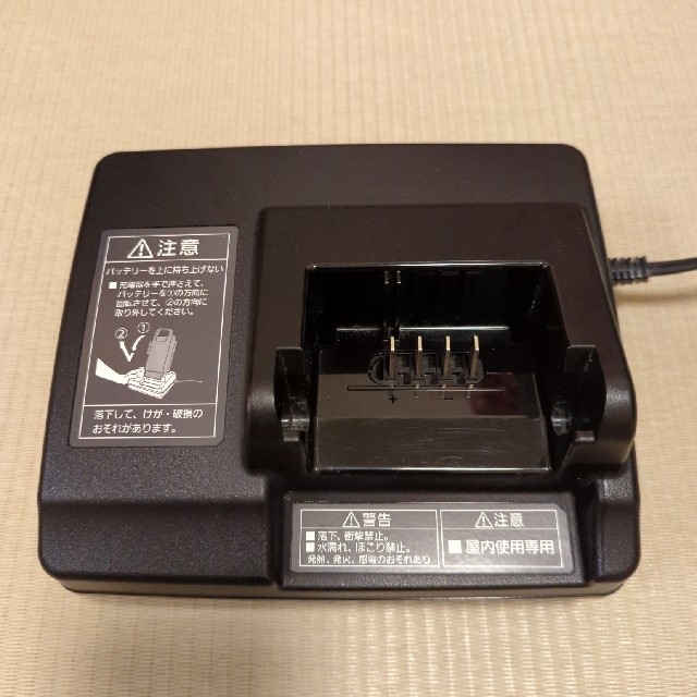 Panasonic製　電動自転車充電器　NKJ073Z