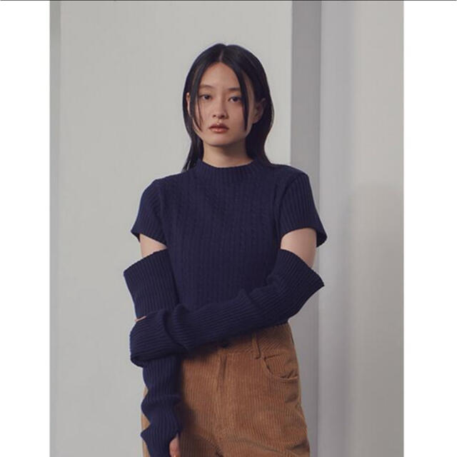 RANDEBOO(ランデブー)のランデブー randeboo charm cut cable knit レディースのトップス(ニット/セーター)の商品写真