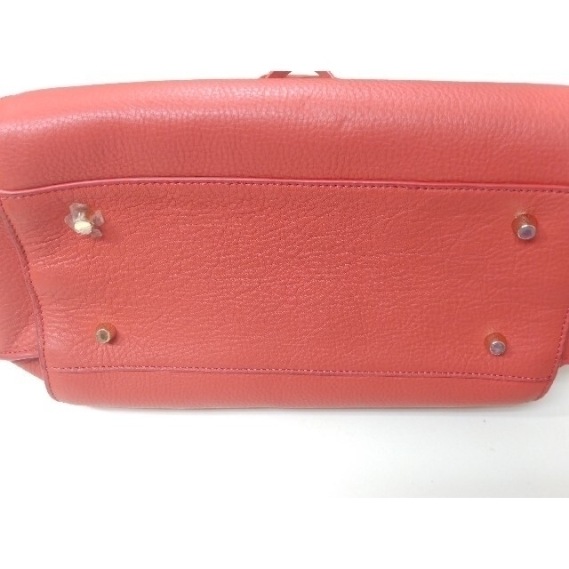 【美品】BABILA 香港のバック＆靴ブランドの２wayバッグ　素敵な赤色です！ レディースのバッグ(ハンドバッグ)の商品写真