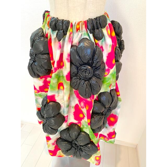 激安価格の COMME des GARCONS - Comme des Garçons 2022SS 3DスカートXS未使用 ひざ丈スカート