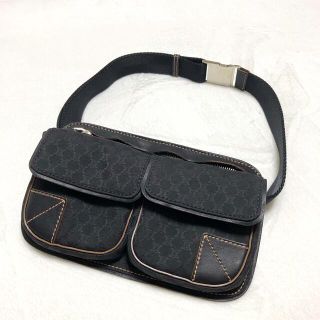 セリーヌ(celine)の【美品】セリーヌ　CELINE マカダム  ウエストポーチ　ショルダーバッグ(ショルダーバッグ)