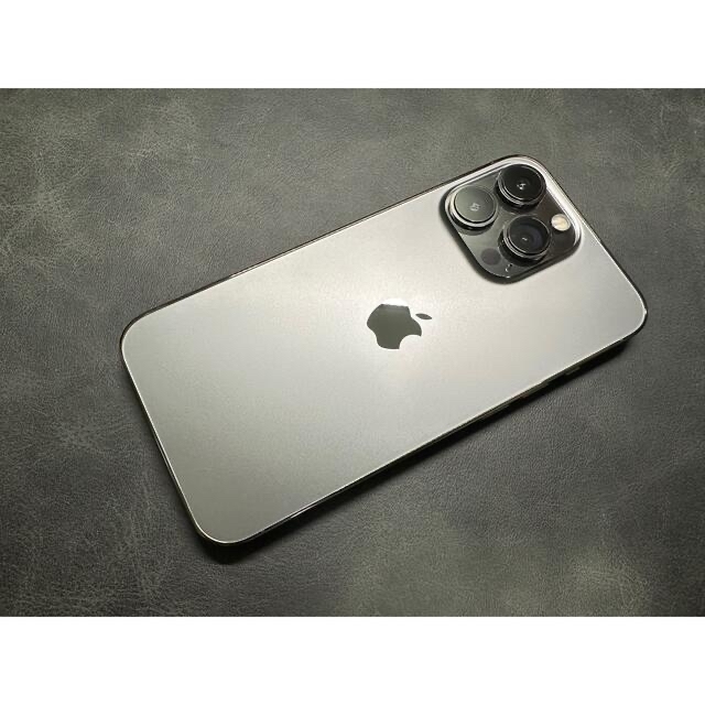 iPhone(アイフォーン)の美品　最大容量100％　iPhone13 Pro　128GB　グラファイト スマホ/家電/カメラのスマートフォン/携帯電話(スマートフォン本体)の商品写真