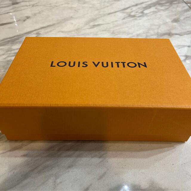 LOUIS VUITTON(ルイヴィトン)のルイヴィトン 空箱 マグネットタイプ レディースのバッグ(ショップ袋)の商品写真