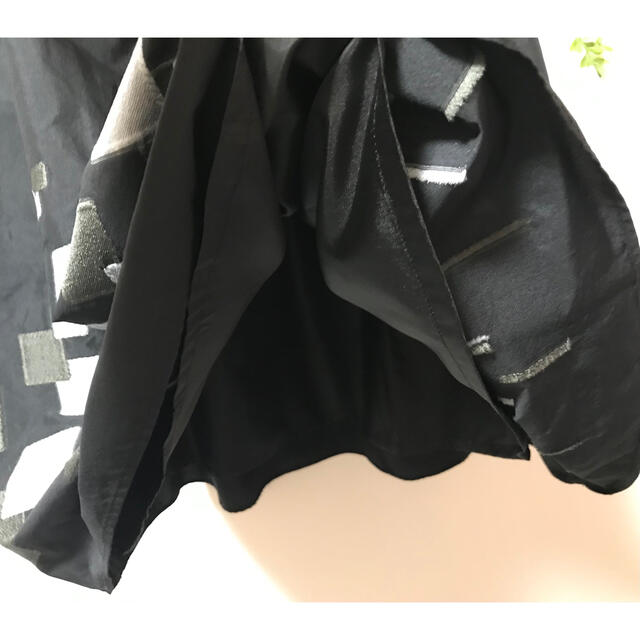 HIROKO BIS(ヒロコビス)のヒロコビス　シャーリングスカート  美しいシルエットのボリュームスカート レディースのスカート(ひざ丈スカート)の商品写真