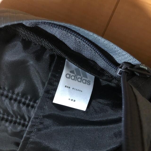 adidas(アディダス)のadidas ボディバッグ　 メンズのバッグ(ボディーバッグ)の商品写真