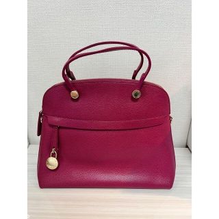 フルラ(Furla)の値下げました！美品furla バッグ　定番デザイン　ローズレッド(ハンドバッグ)