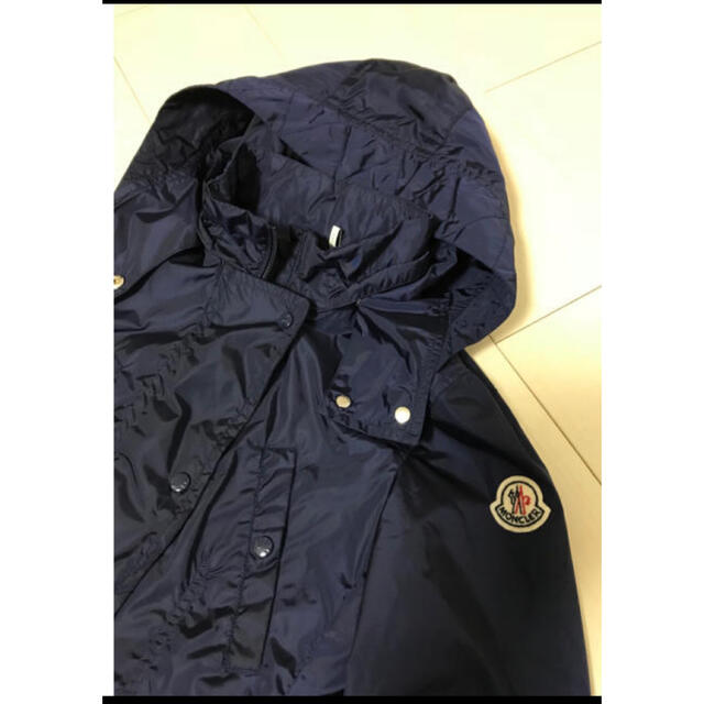 MONCLER(モンクレール)の美品　モンクレール　アウタージャケット レディースのジャケット/アウター(ナイロンジャケット)の商品写真