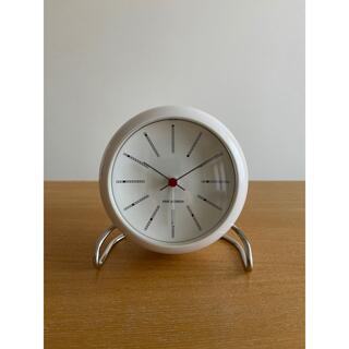 アルネヤコブセン(Arne Jacobsen)のアルネ ヤコブセン テーブルクロック バンカーズ(置時計)