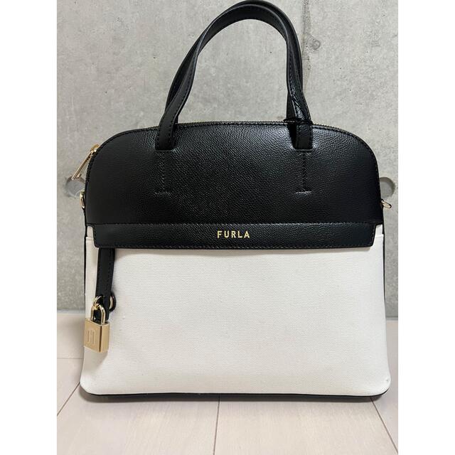 ハンドバッグ新品 FURLA バイカラー台形バック