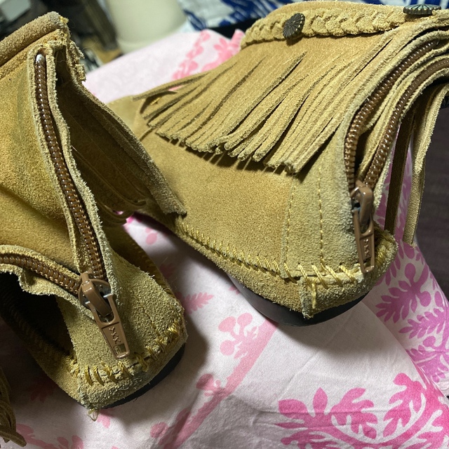 Minnetonka(ミネトンカ)のMINNETONKA   レディースの靴/シューズ(ブーツ)の商品写真