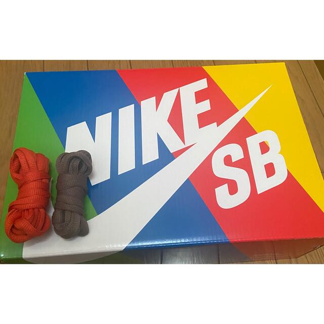 Crushed Skate Shop × Nike SB Dunk Low QS