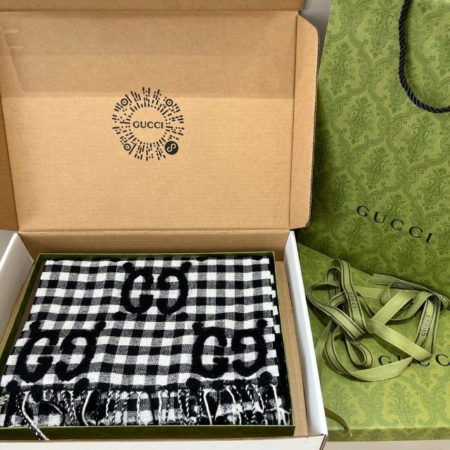 【最安値に挑戦】小物春のコレクション Gucci - グッチGGジャカード ウールシルク スカーフ