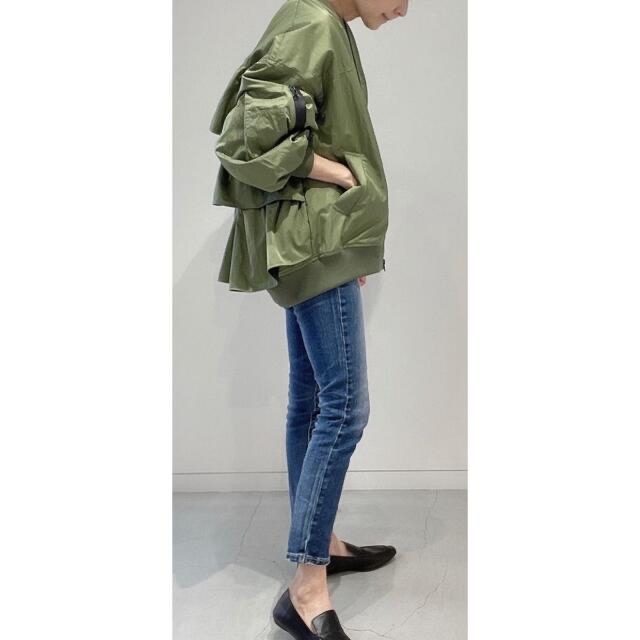 新品❗️イシカワラボ フリルブルゾン